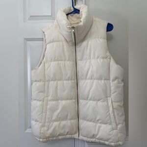 Old Navy Women’s Cream Puffer Vest X-Large